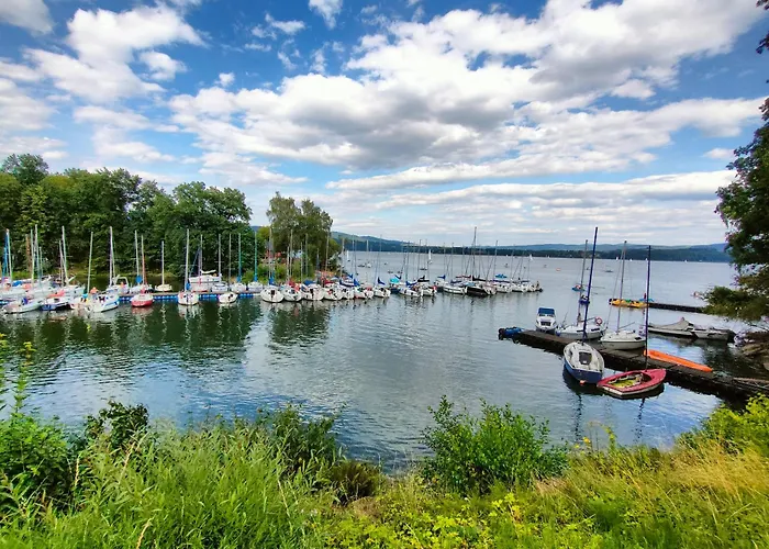 Nad Jeziorem Widokowka * זאז'צ'ה