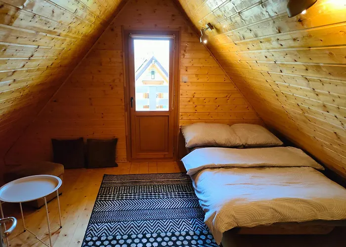 Nad Jeziorem Widokowka זאז'צ'ה